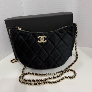 NIB GWP Quilted Crossbody Bag